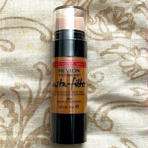 Revlon Photoready Insta-Filter Foundation 320 True Beige NWT